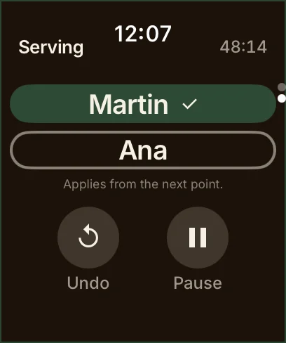 The watch's second page: who is serving, Undo and Pause.